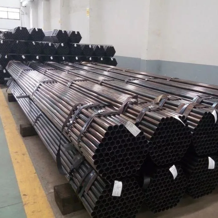 Precision and High-Quality 36, St52, St35, St42, St45, X42, X52, X60, X65, X70 Seamless Carbon Steel Pipes